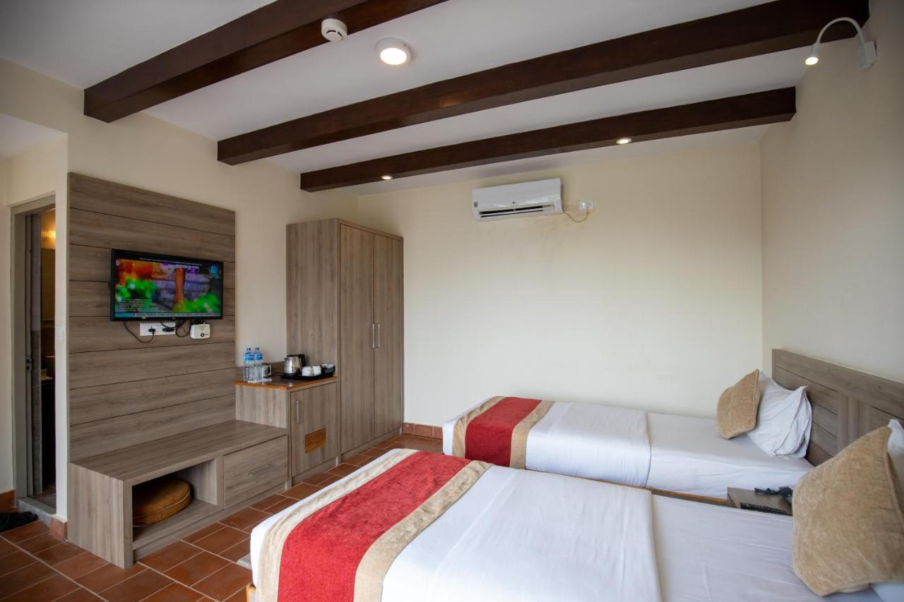 Gateway Himalaya Resort Ghanpokhara Esterno foto