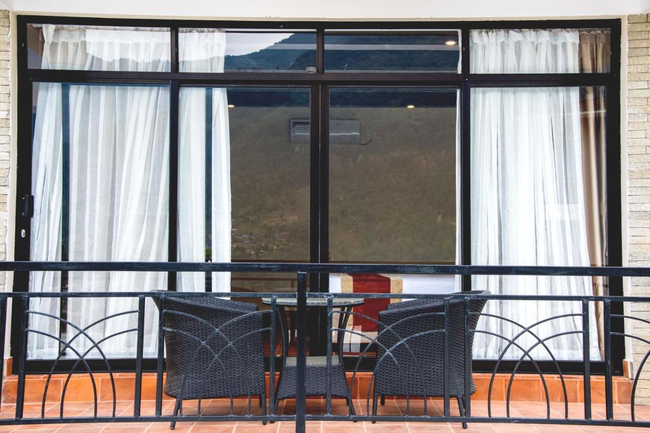 Gateway Himalaya Resort Ghanpokhara Esterno foto
